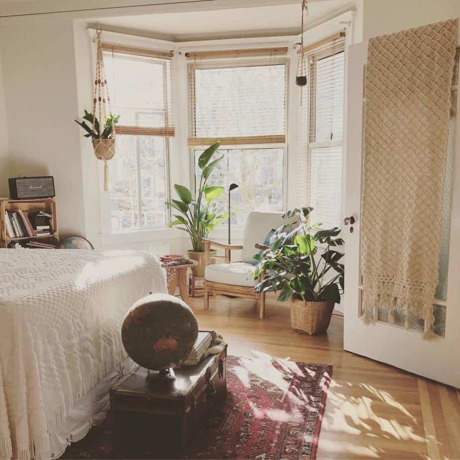 6 Simple Bedroom Makeover Ideas To Turn Your Bedroom To