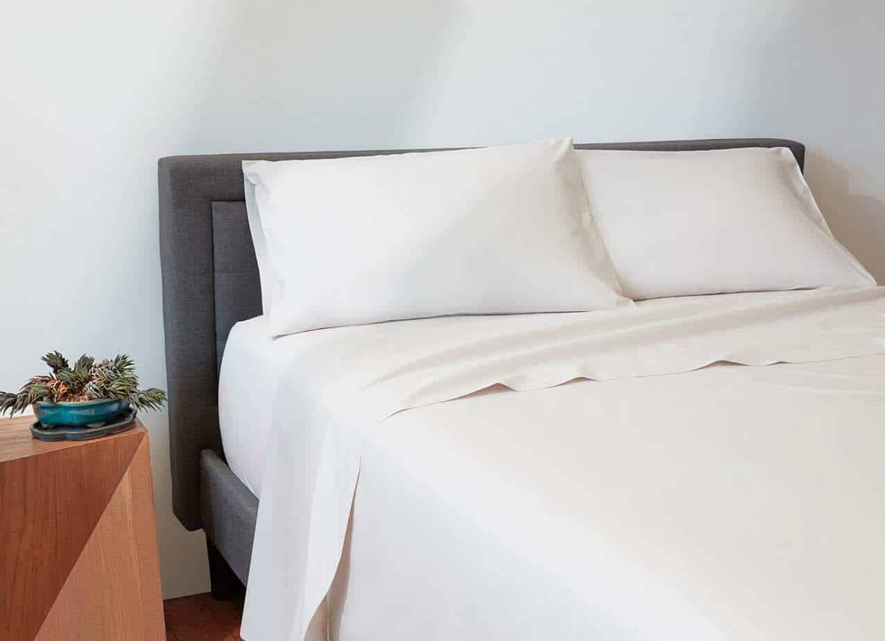 DreamCloud Mattress with Pillows
